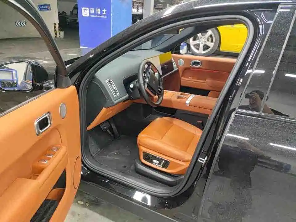 Li Auto Li L8 — миниатюра 4