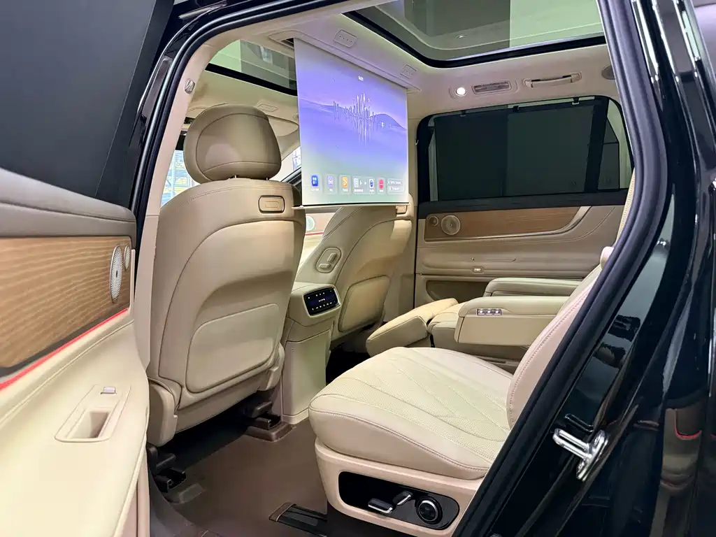 AITO ASK THE WORLD M9