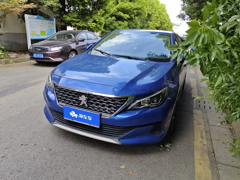 Peugeot 408
