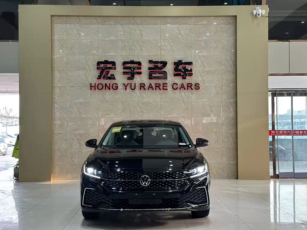 Volkswagen Passat 2026 380TSI