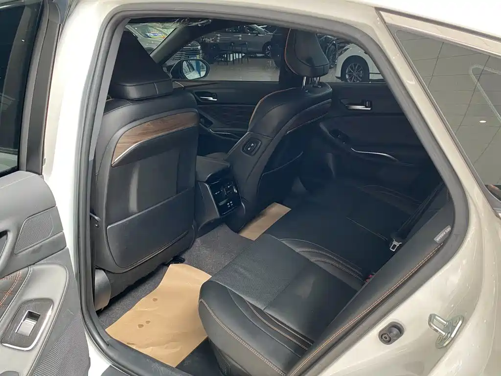 Toyota Avalon — миниатюра 9