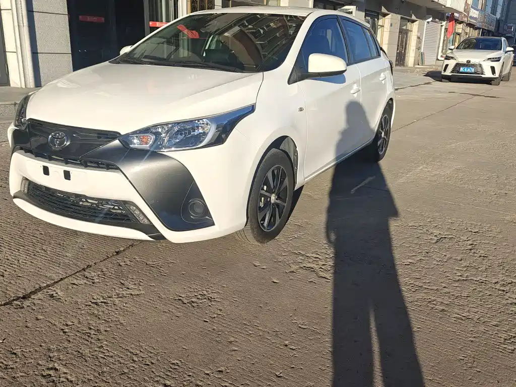 TOYOTA YARIS L ZHIXUAN