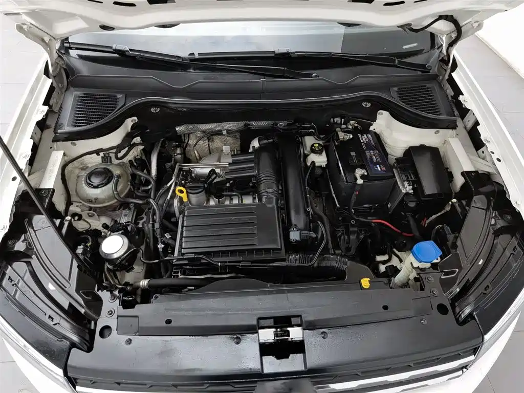 Volkswagen Tharu 2020 280TSI Luxury PLUS VI