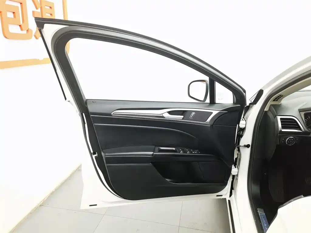 Ford Mondeo 2018 EcoBoost 180 Fashion