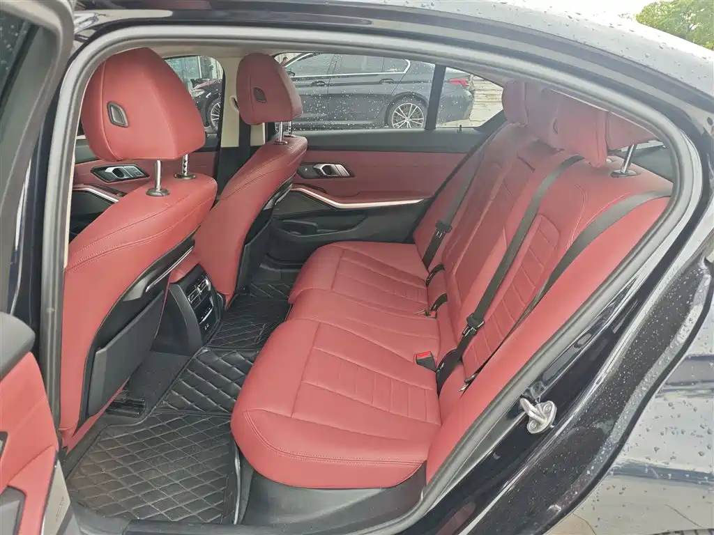 BMW 3 Series — миниатюра 8