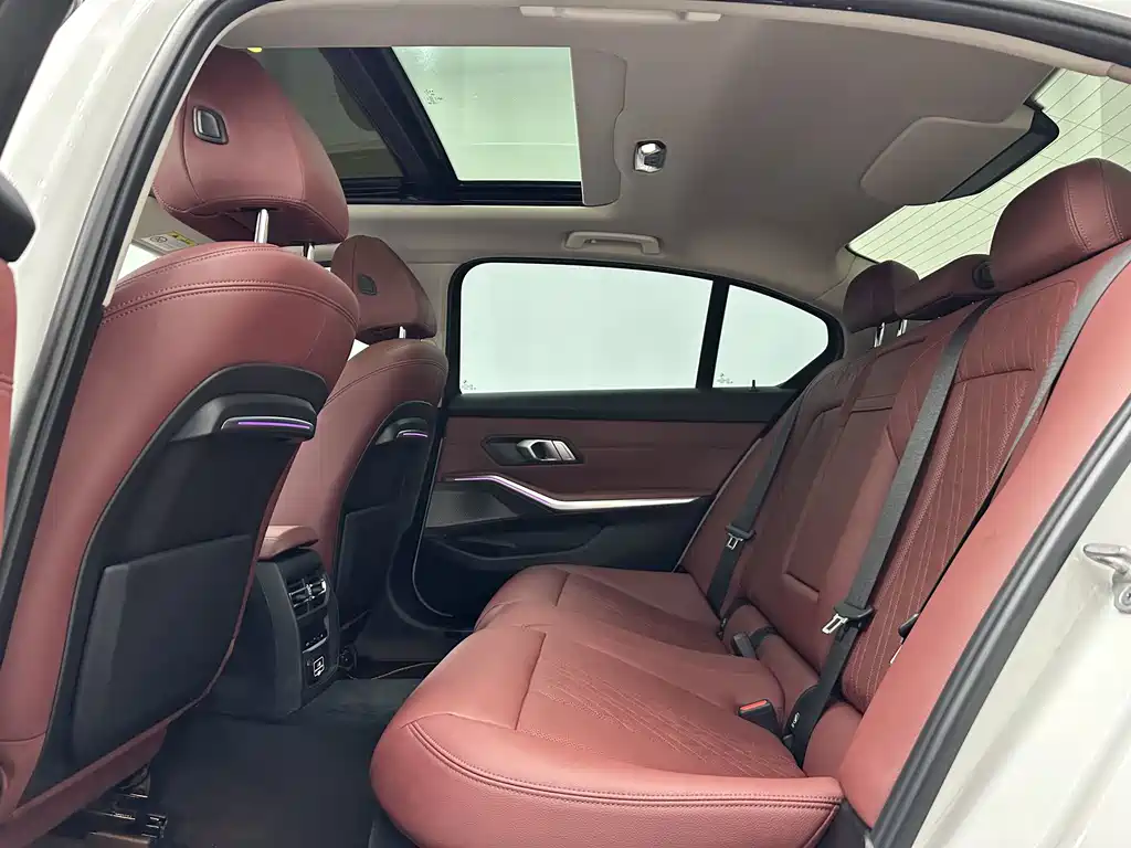 BMW 3 Series — миниатюра 11