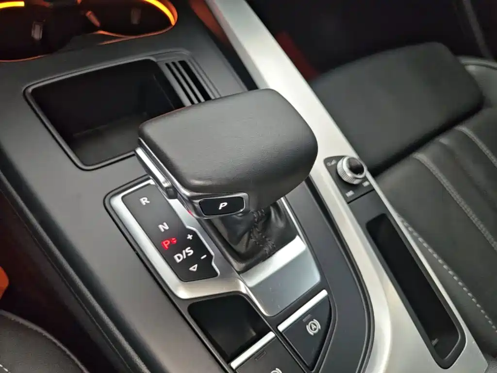 Audi A4L — миниатюра 14