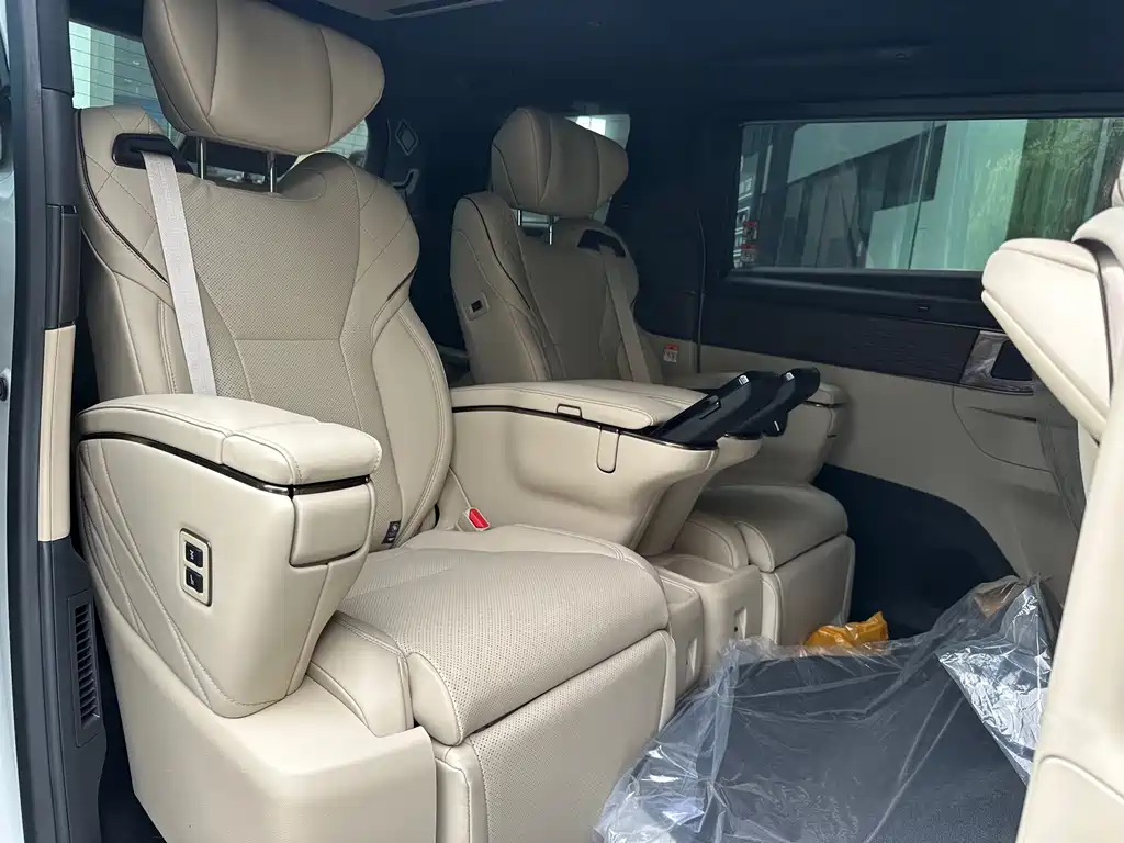 Toyota Vellfire 2025 2.5L Executive
