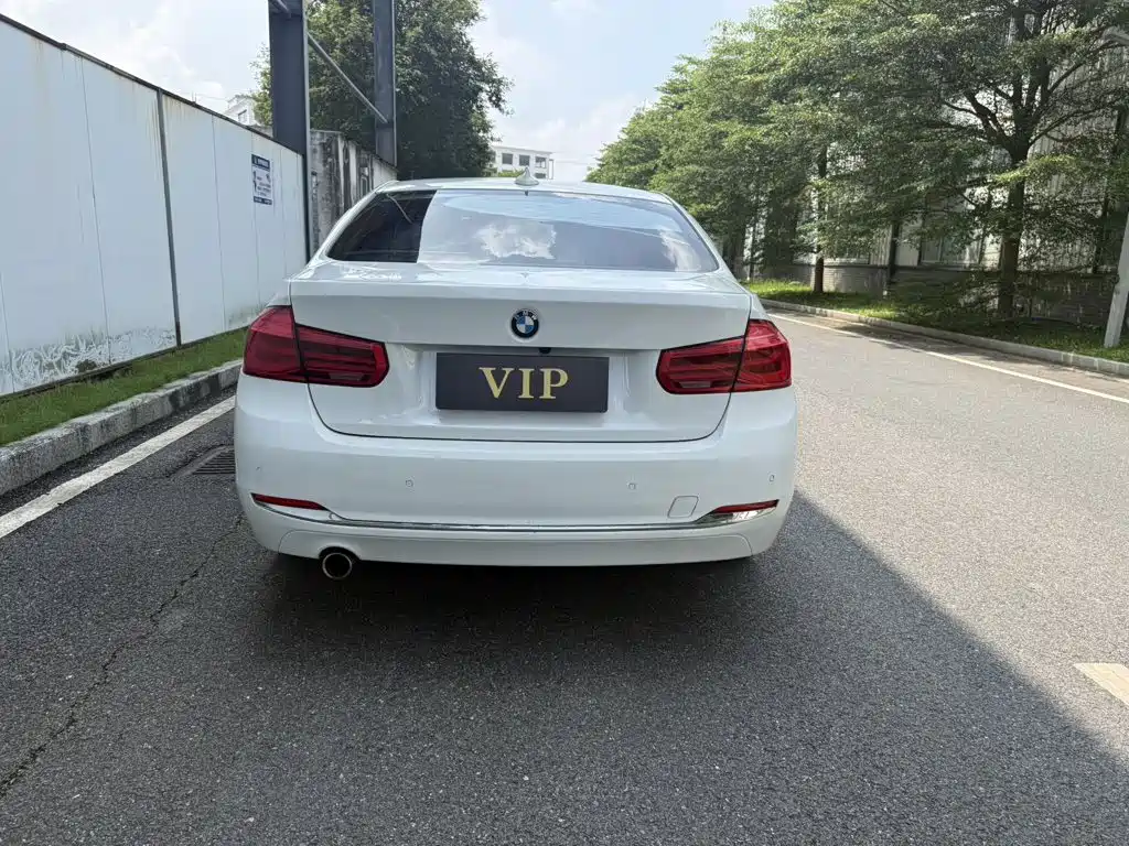 BMW 3 Series — миниатюра 8