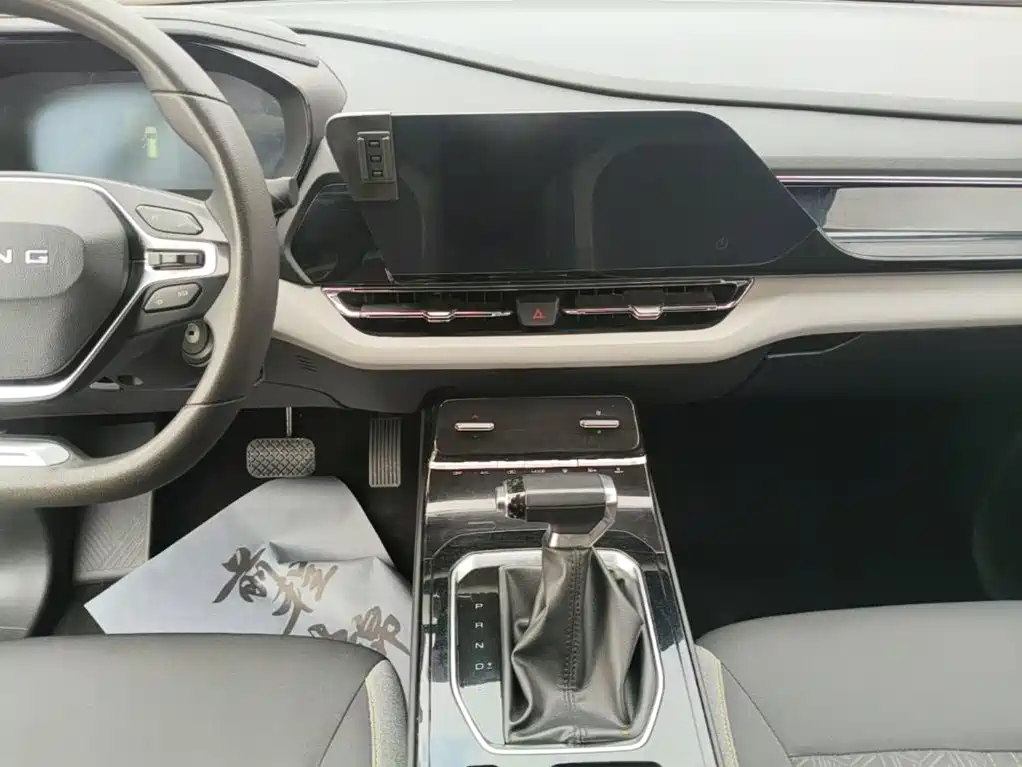 Wuling Victory — миниатюра 13
