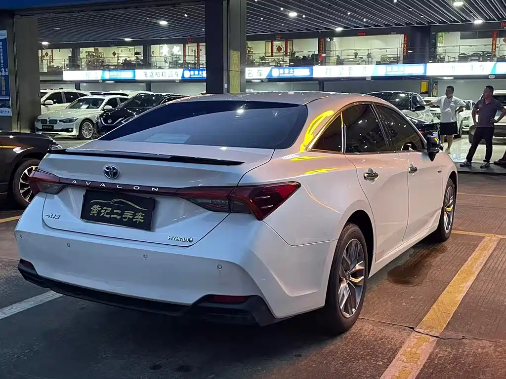 Toyota Avalon — миниатюра 4