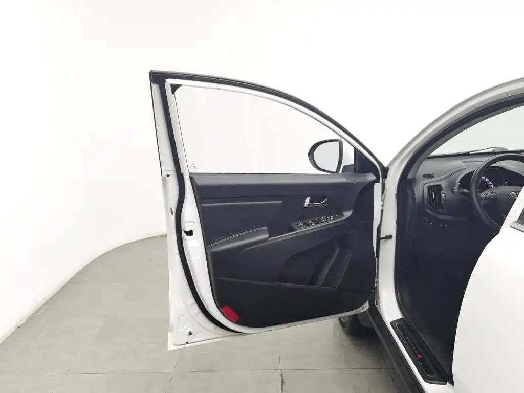 Kia Sportage — миниатюра 8