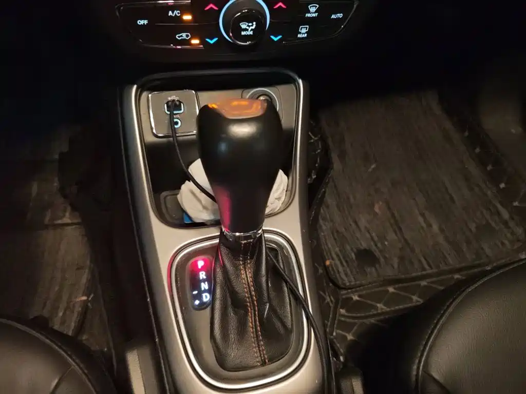 Jeep Compass — миниатюра 10