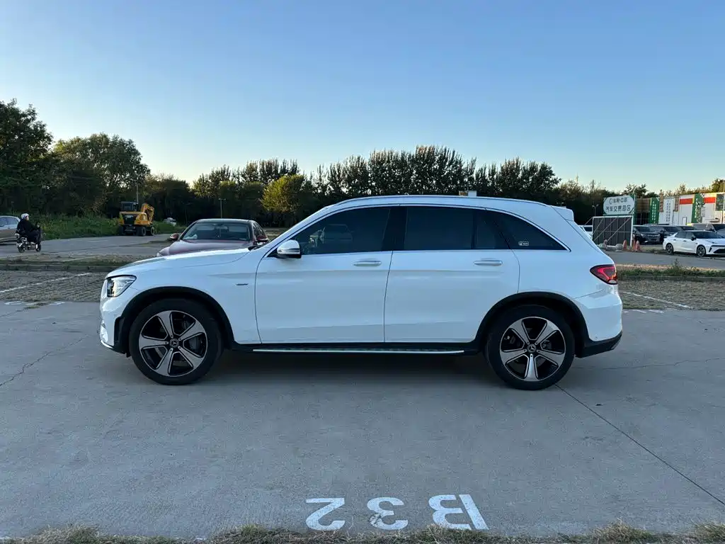 Mercedes-Benz GLC — миниатюра 7