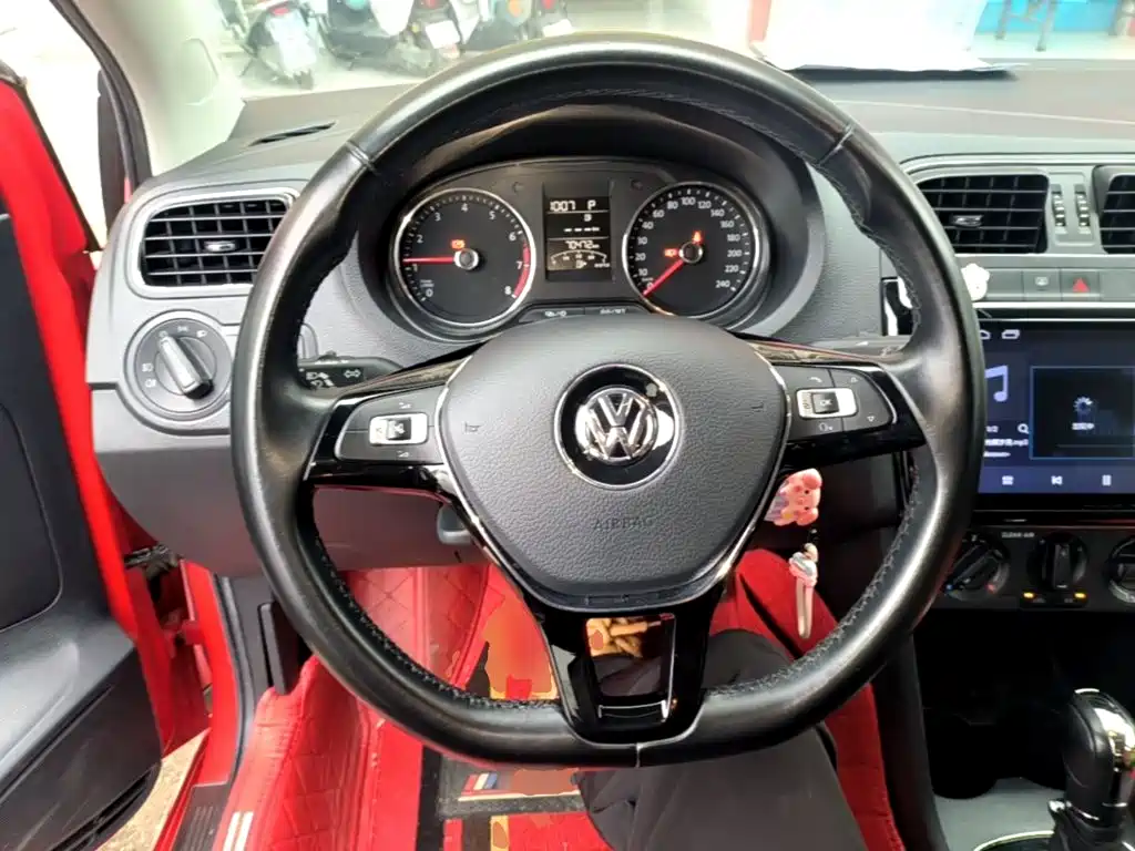 Volkswagen Polo — миниатюра 11