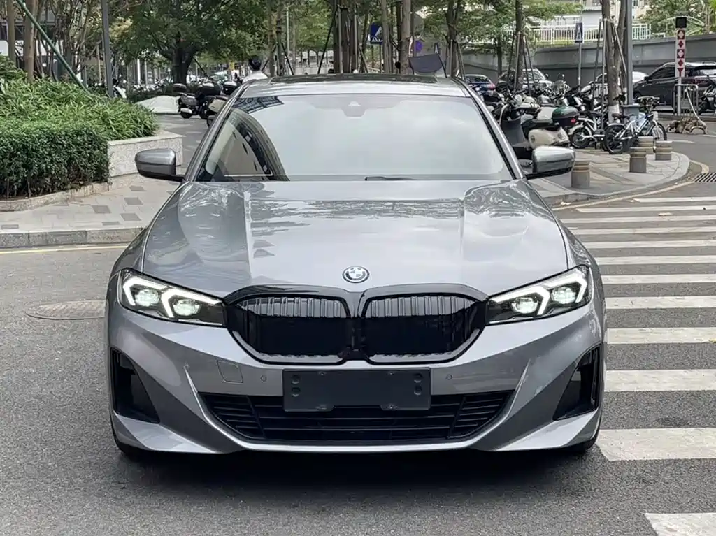 BMW i3 2022 eDrive 35 L
