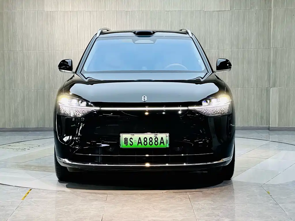 Aito M9 2025 Ultra 52kWh 6 мест (192 ）