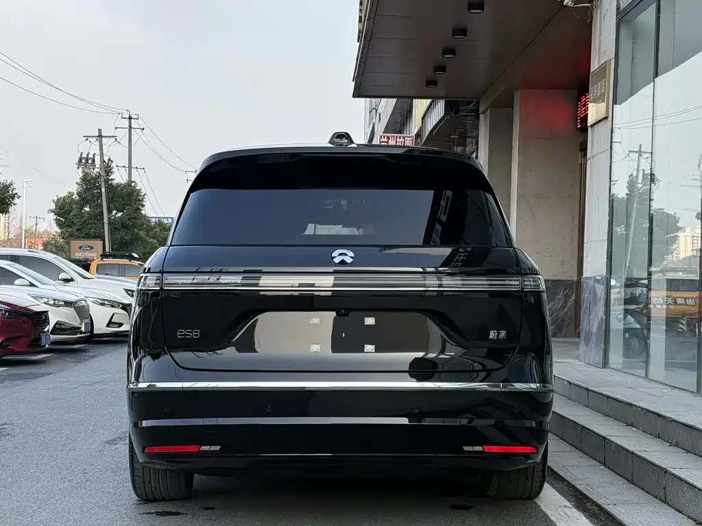NIO ES8 2026 мест Executive Luxury