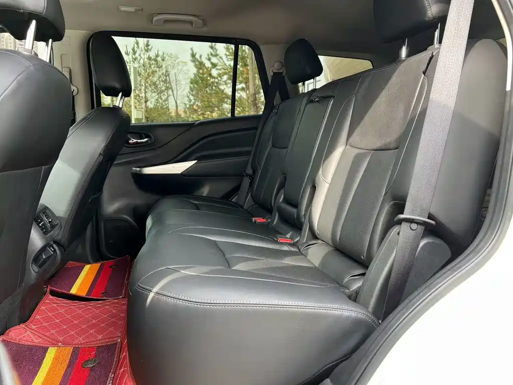 Nissan Terra — миниатюра 9