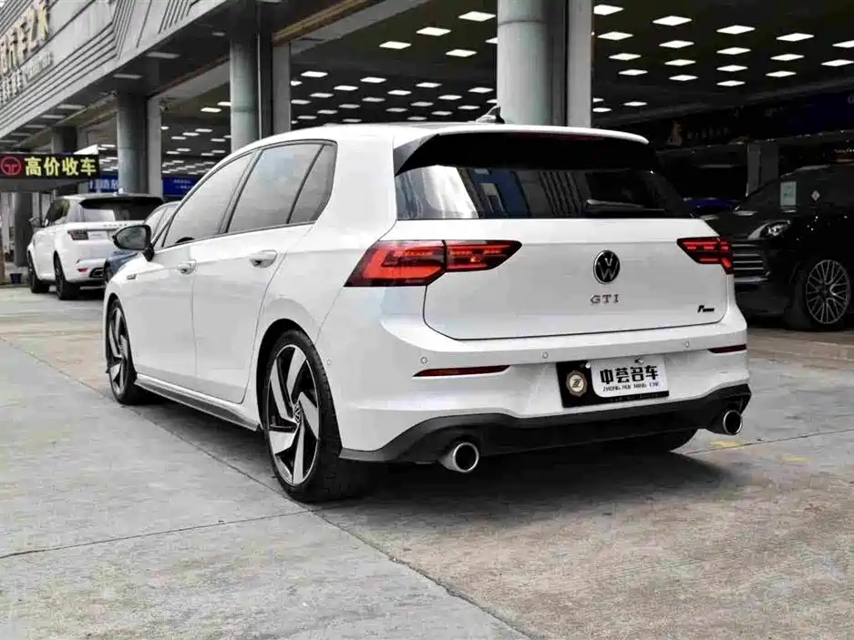 Volkswagen Golf GTI — миниатюра 6