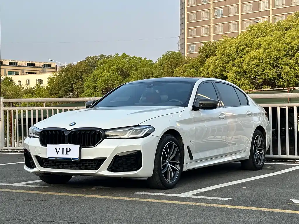 BMW 5 Series 2022