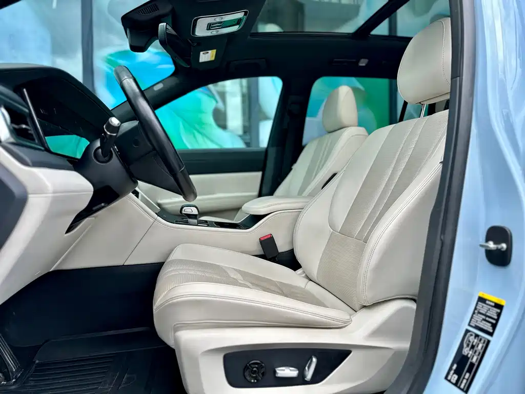 Li Auto ONE 2020 6 мест