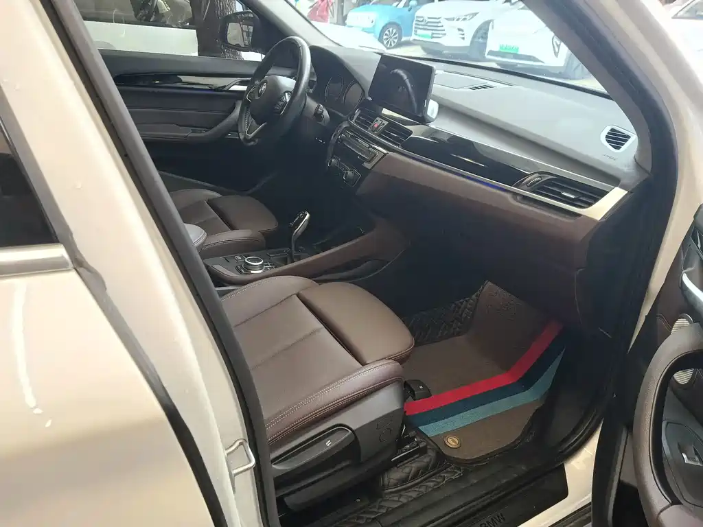 BMW X1 — миниатюра 7