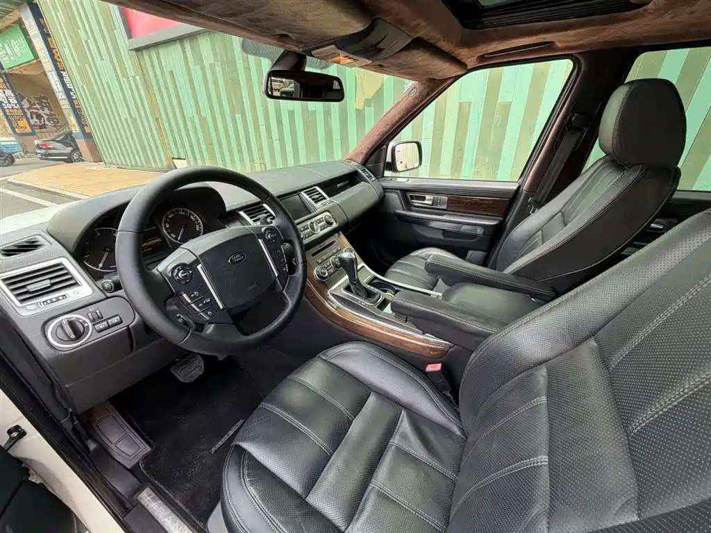 Land Rover Range Rover Sport 2011 3.0 TDV6
