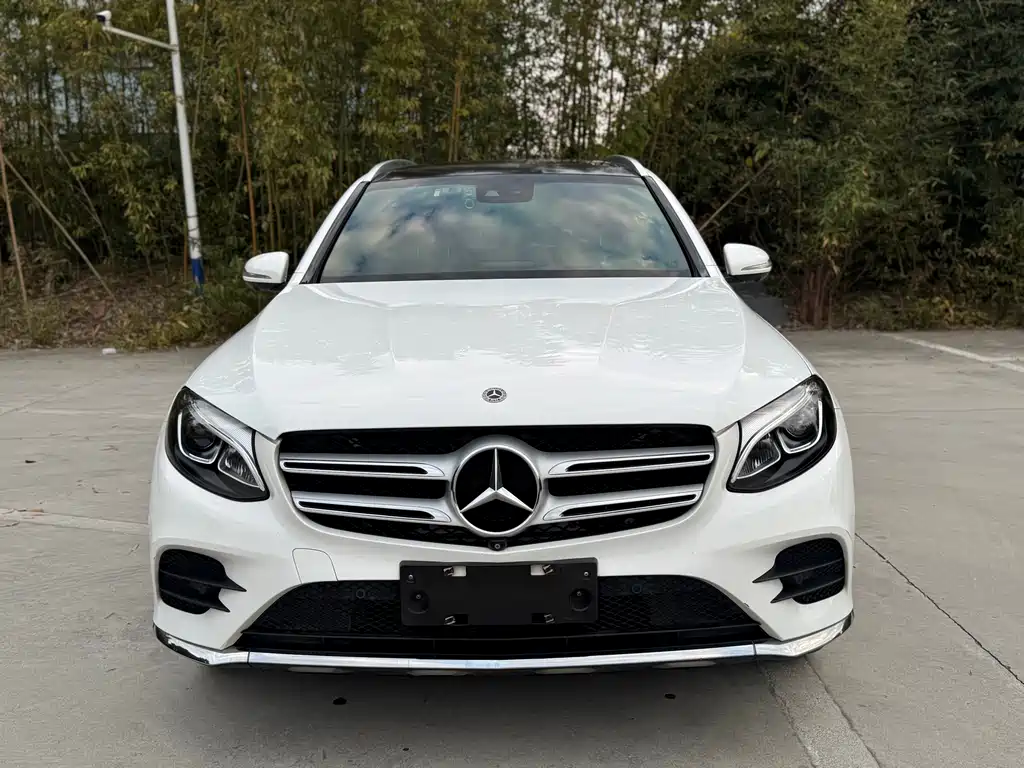 MERCEDES-BENZ GLC