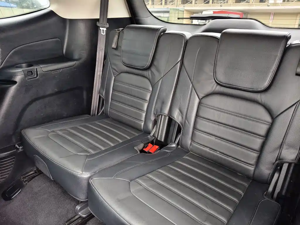 Ford Edge — миниатюра 12