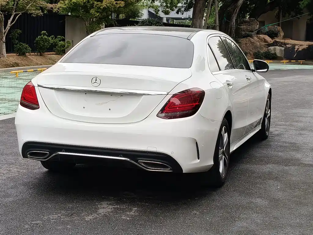 Mercedes-Benz C-Class — миниатюра 18