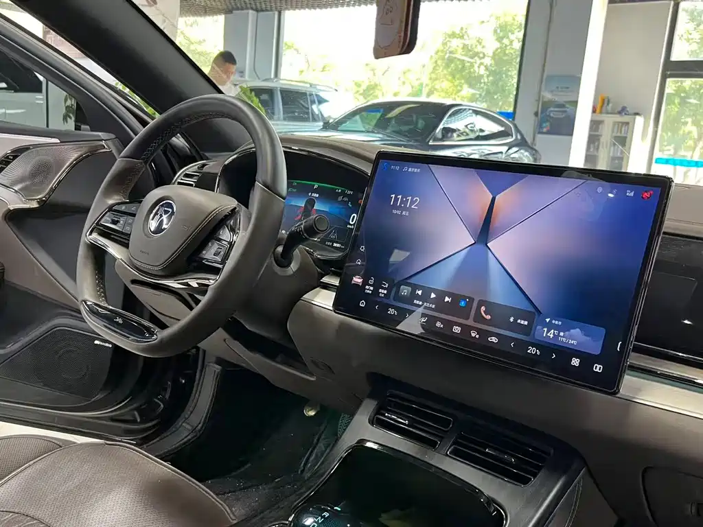 BYD Han — миниатюра 8
