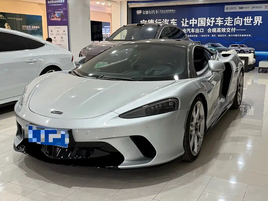 McLaren GT