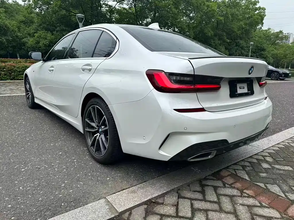 BMW 3 Series 3 2022 325i M Sport