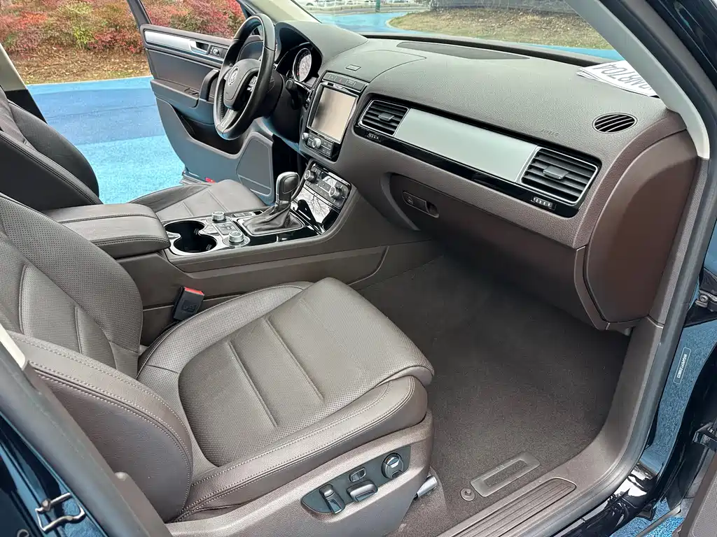 Volkswagen Touareg 2017 3.0TSI