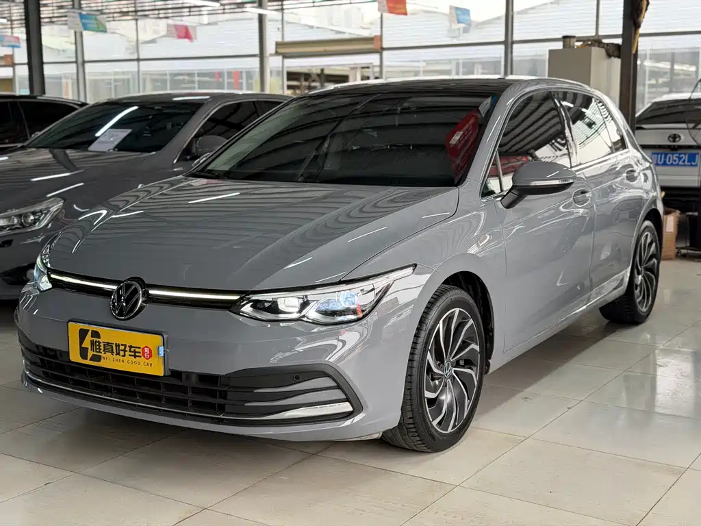 Volkswagen Golf 2023