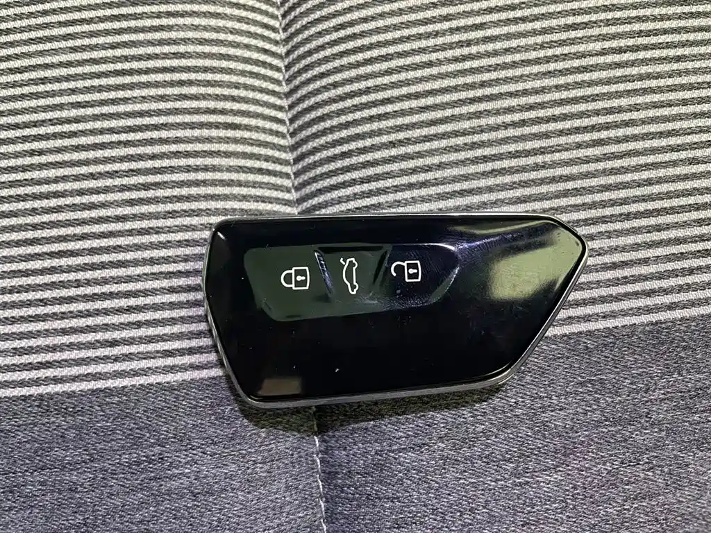 VOLKSWAGEN ID.4 CROZZ