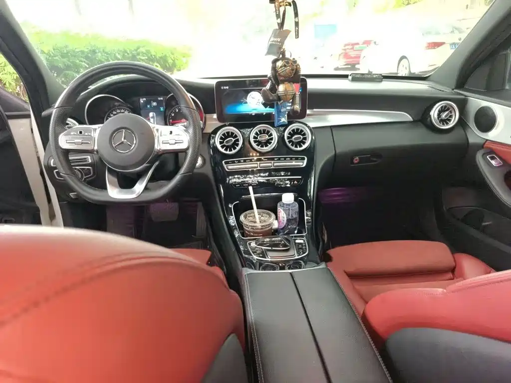 Mercedes-Benz C-Class — миниатюра 13