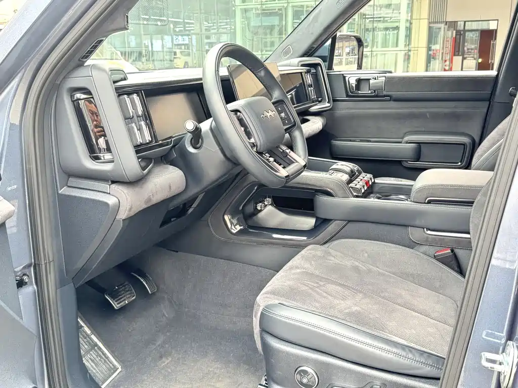 FANG CHENG BAO LEOPARD 5