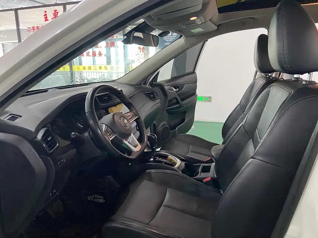 Nissan X-Trail — миниатюра 4