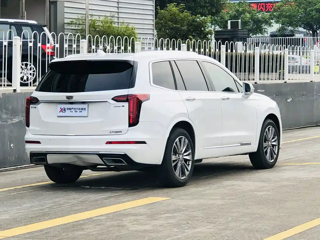 Cadillac XT6 — миниатюра 4
