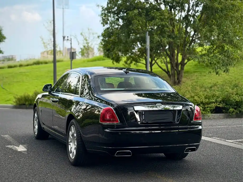 Rolls-Royce Ghost — миниатюра 4