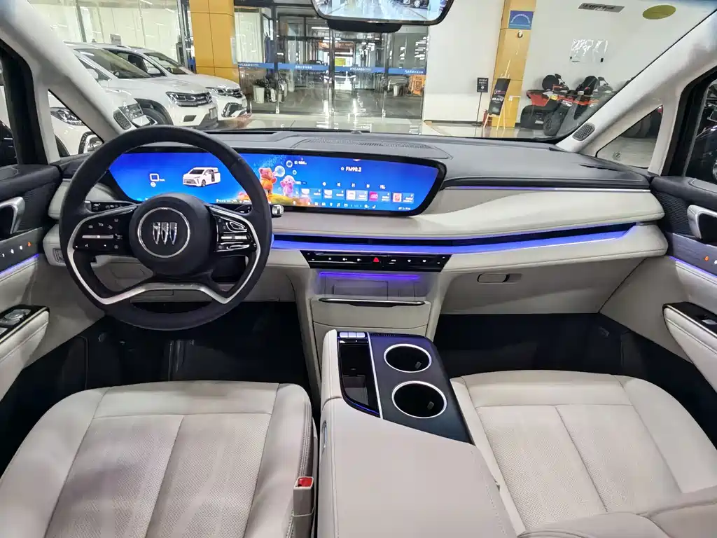 Buick GL8 Hybrid — миниатюра 13