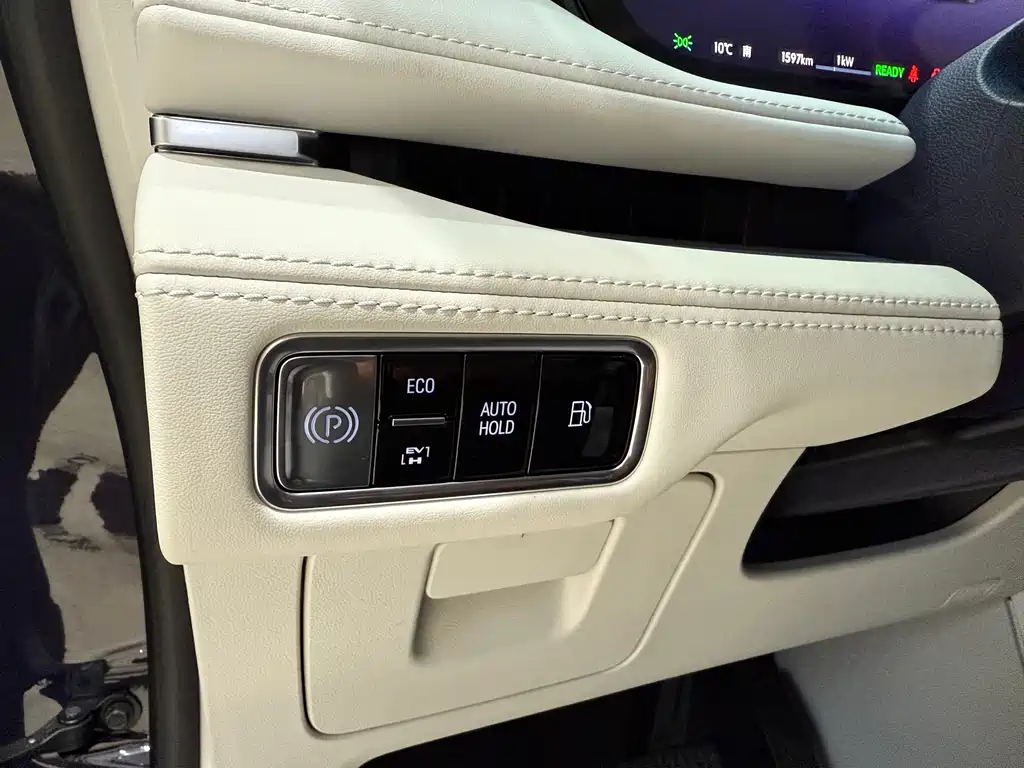 BUICK GL8 NEW ENERGY