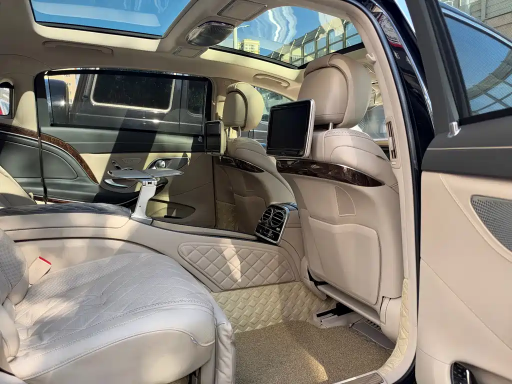 Mercedes-Benz S-Class — миниатюра 12