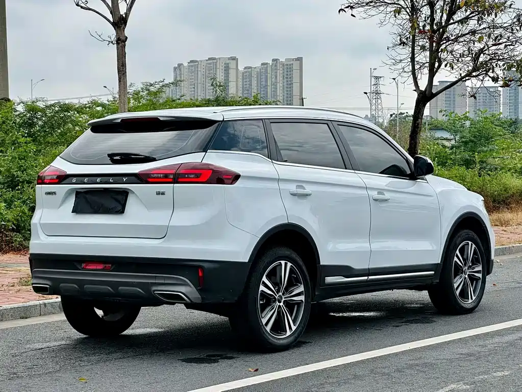 Geely Boyue 2022 1.8TD DCT