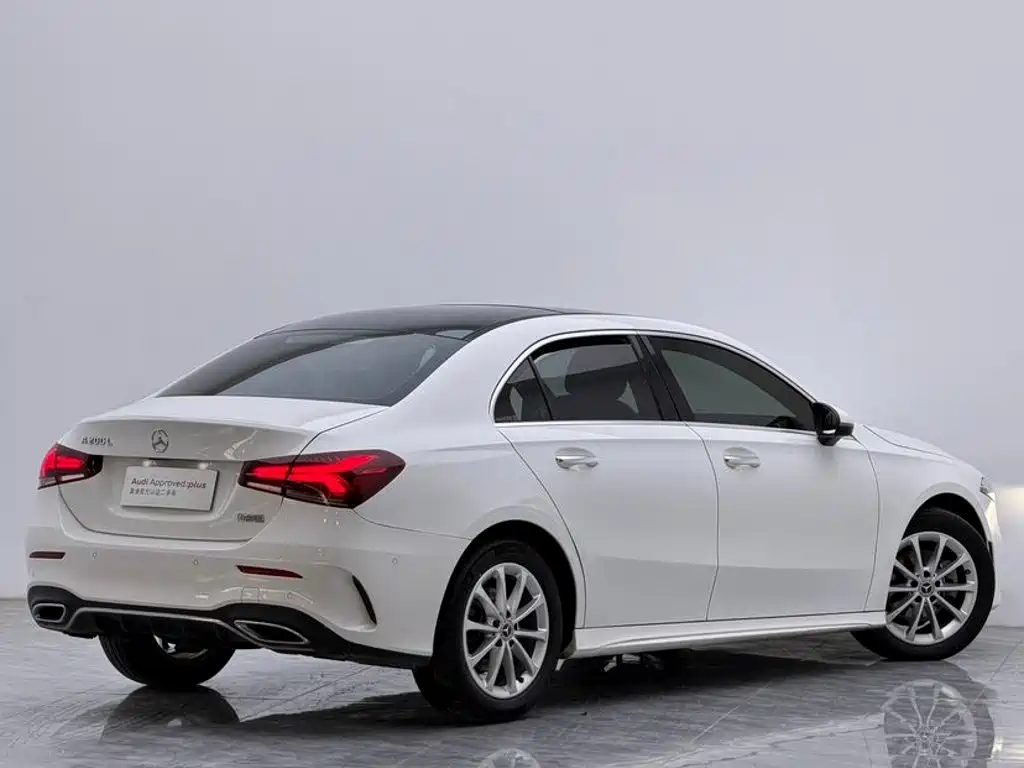 Mercedes-Benz A-Class — миниатюра 9