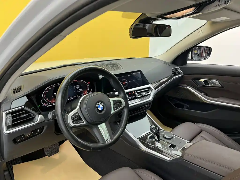 BMW 3 Series — миниатюра 25