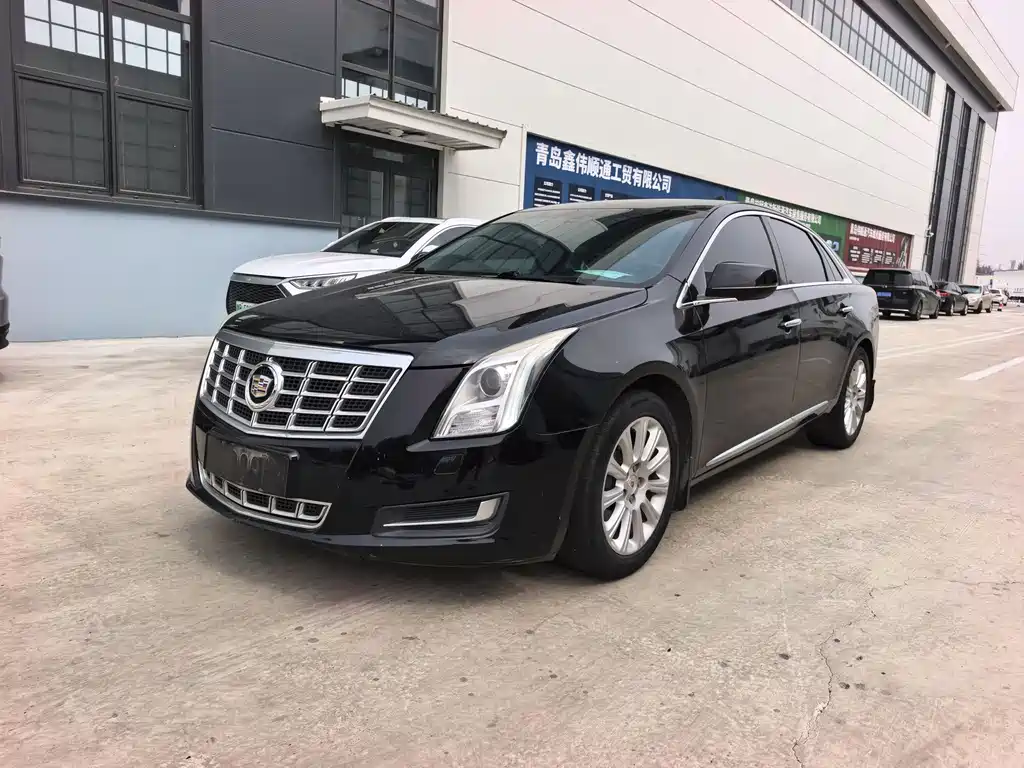Cadillac XTS 2013 28T Elegant