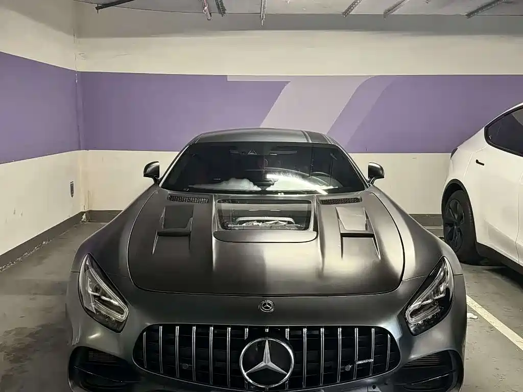MERCEDES-BENZ AMG GT